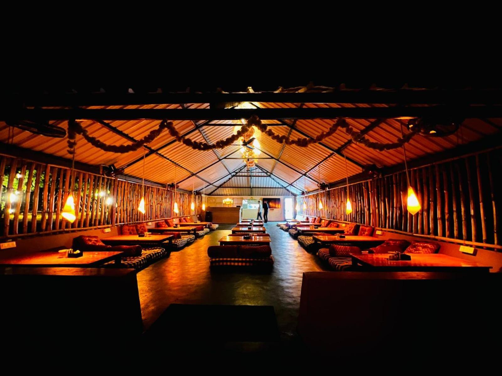 Hampi Village Resort & Tutti Cafe エクステリア 写真