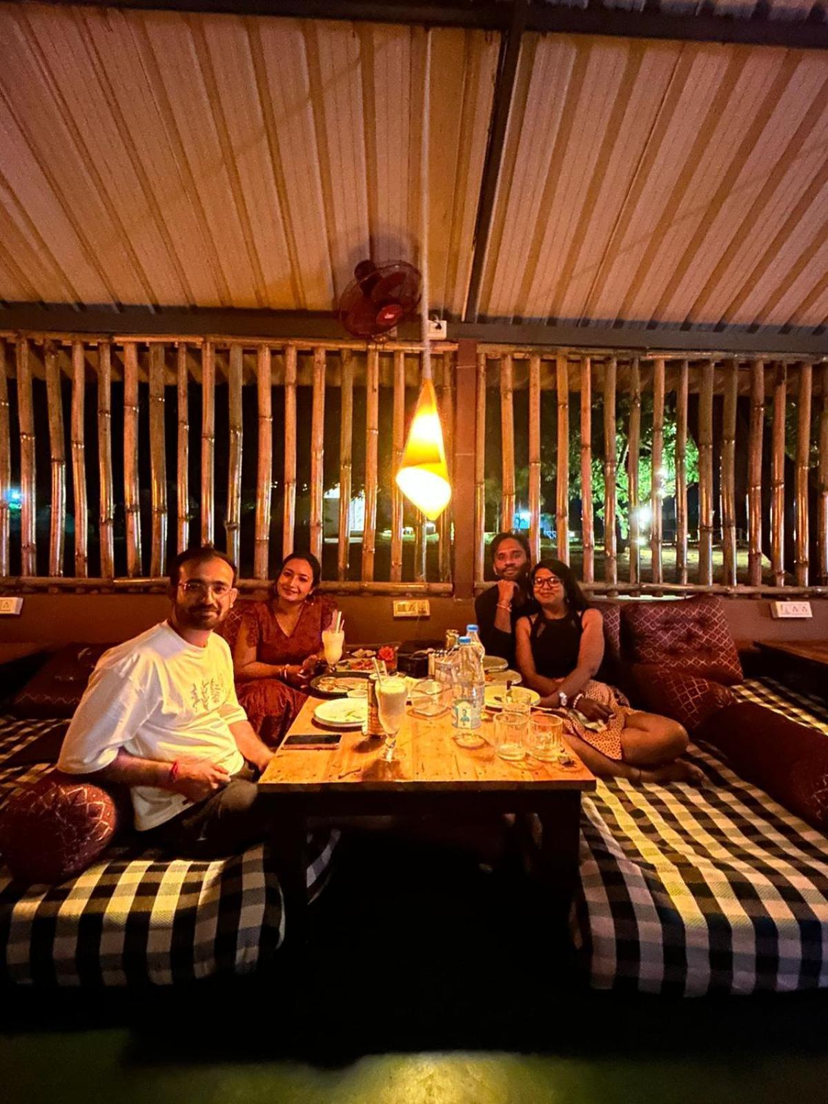 Hampi Village Resort & Tutti Cafe エクステリア 写真
