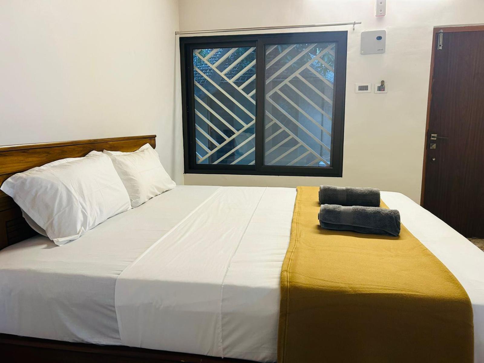 Hampi Village Resort & Tutti Cafe エクステリア 写真