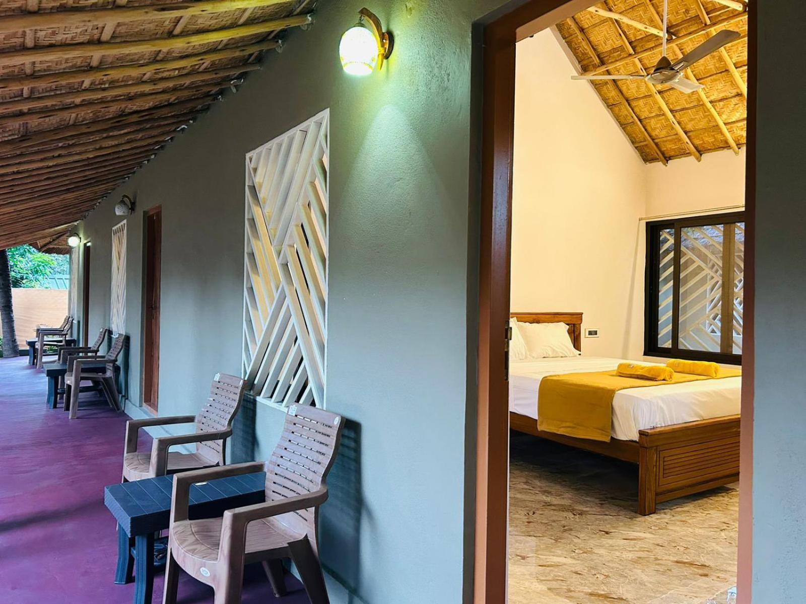 Hampi Village Resort & Tutti Cafe エクステリア 写真