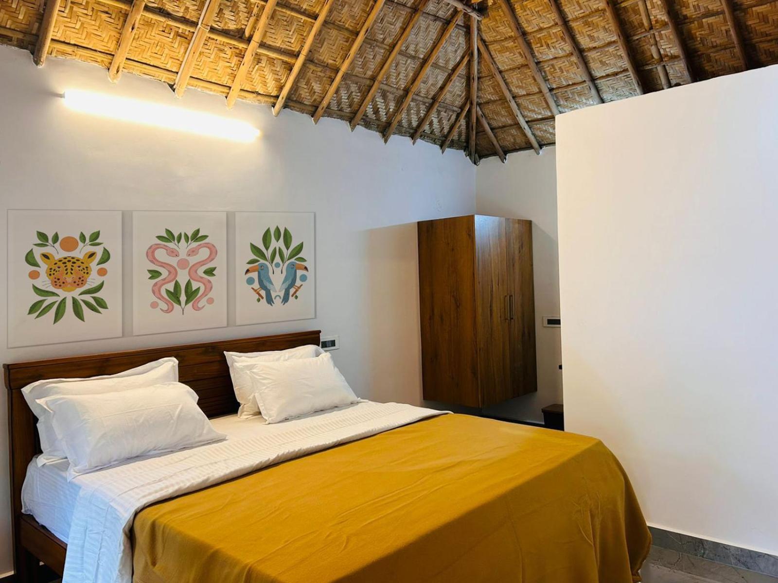 Hampi Village Resort & Tutti Cafe エクステリア 写真