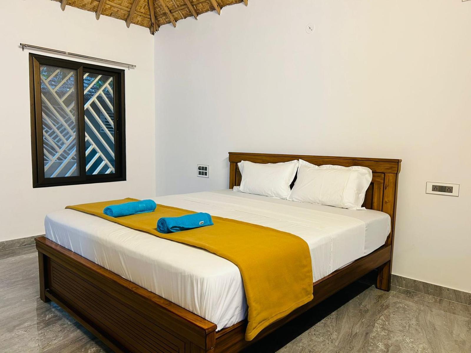 Hampi Village Resort & Tutti Cafe エクステリア 写真
