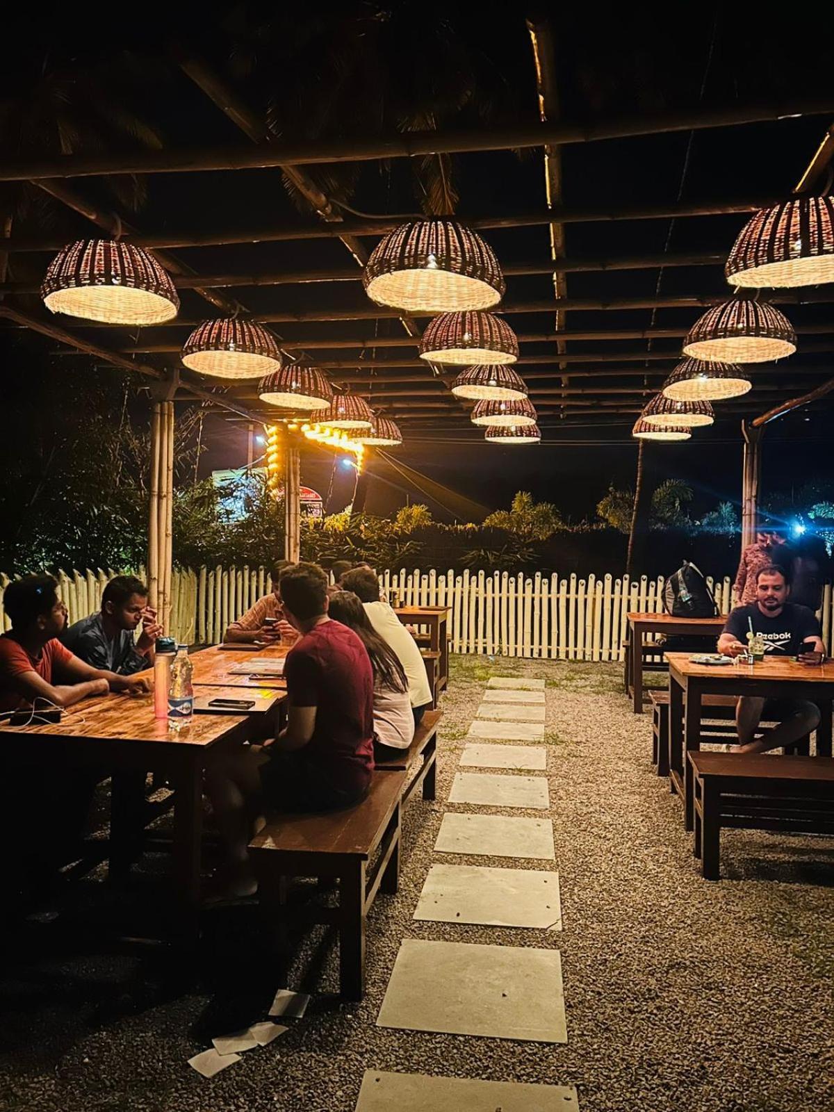 Hampi Village Resort & Tutti Cafe エクステリア 写真