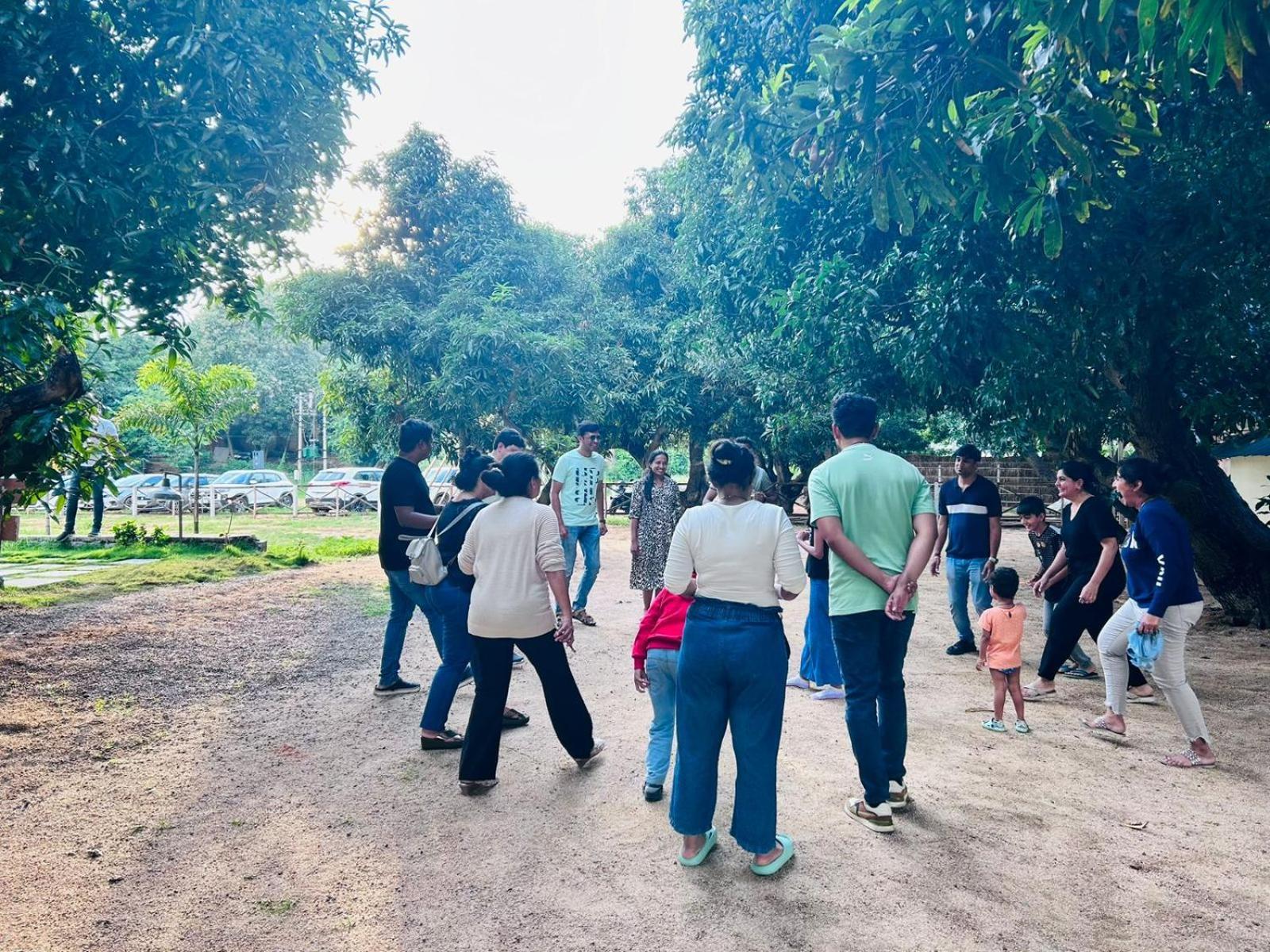 Hampi Village Resort & Tutti Cafe エクステリア 写真
